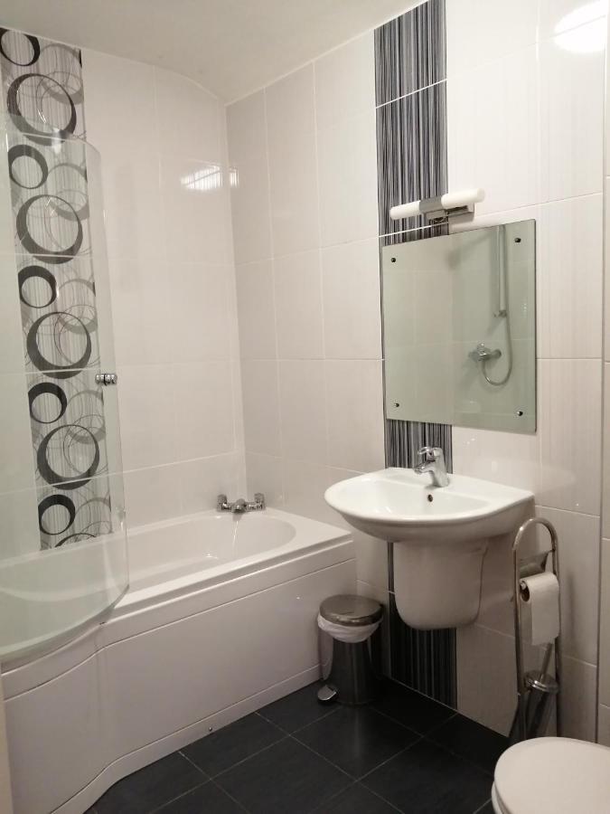 Sutherlands Hotel Гейтсхед Экстерьер фото